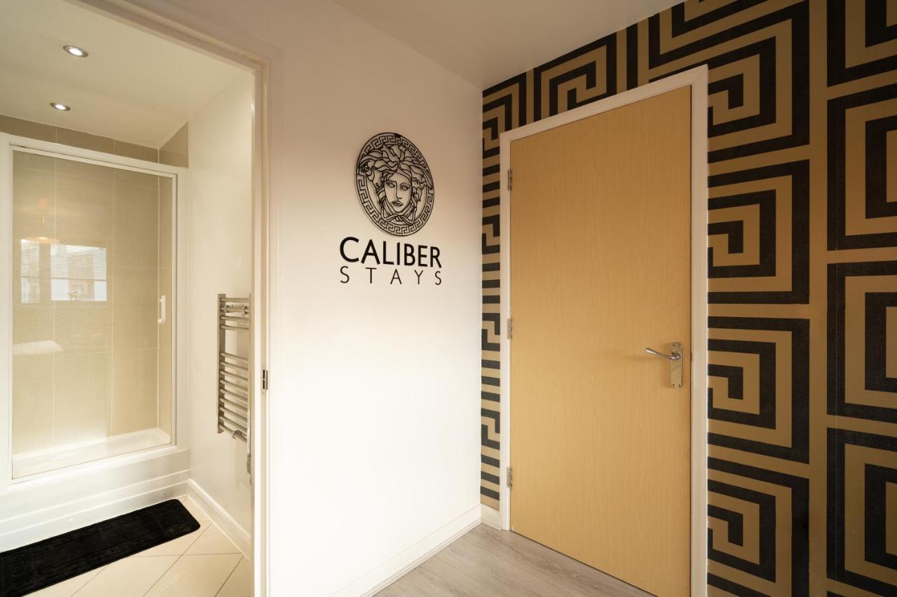Caliber Stays Birmingham Bliss - Medusa Suite Apartments - Central 2-Bed Retreat - City Attractions, Sleeps 4, Free Netflix, Nearby Parking & Close Proximity - Bullring, Grand Central, The Cube - 5 Minutes Walk Exterior photo